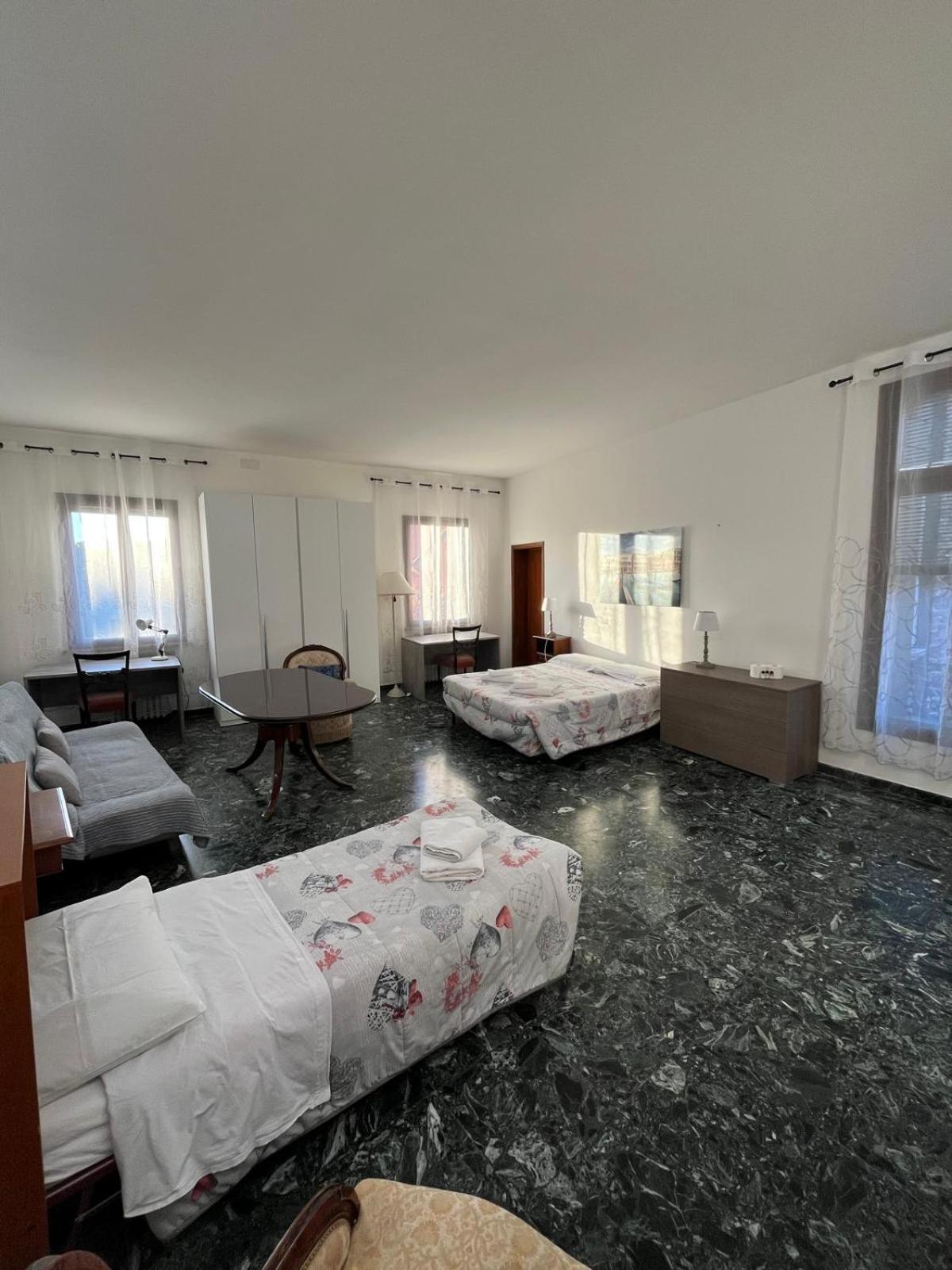 Stefy'S Rooms Венеция Екстериор снимка