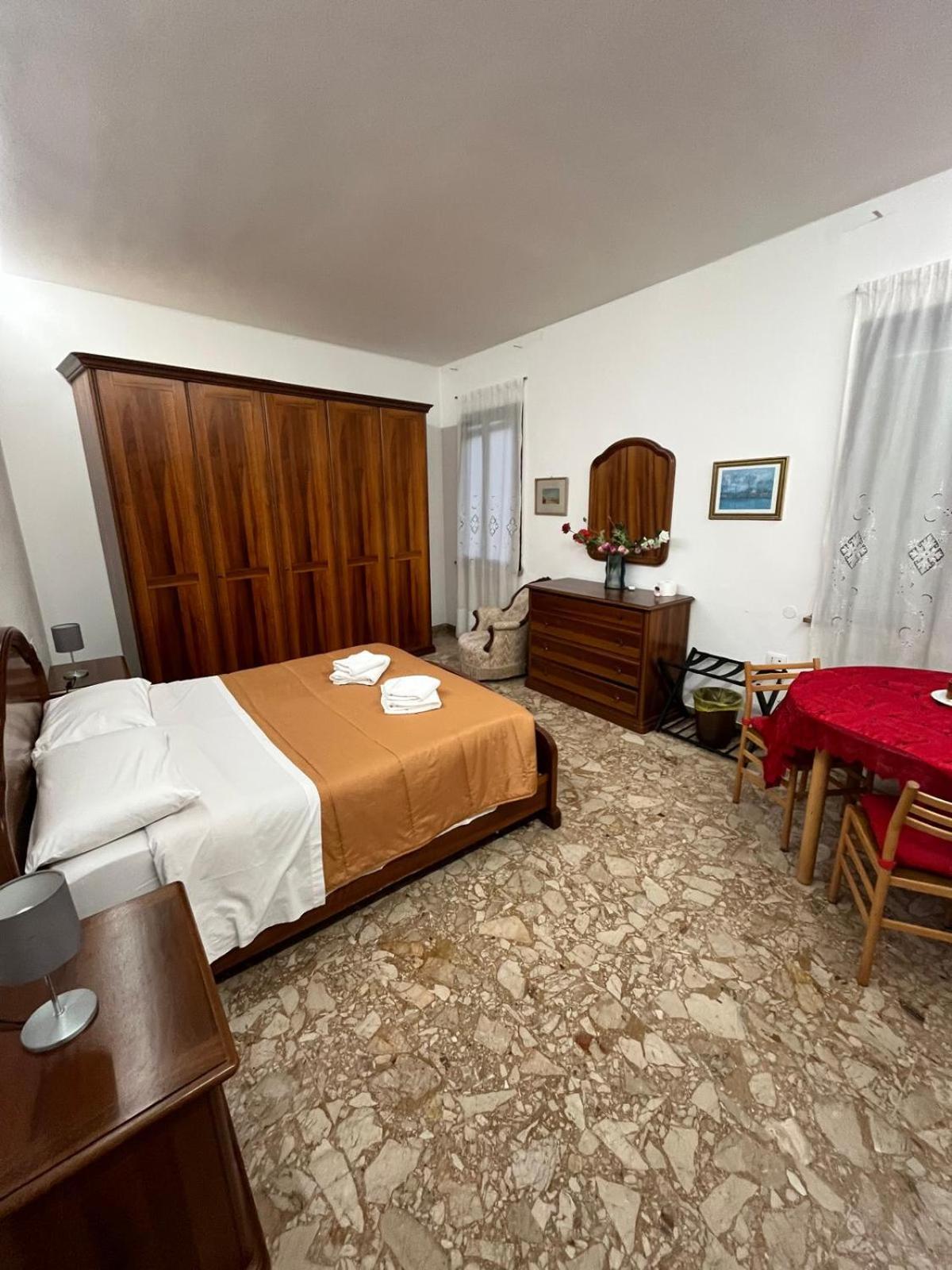 Stefy'S Rooms Венеция Екстериор снимка